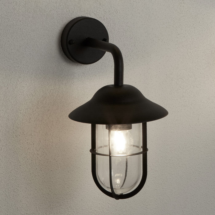SU-F3291-BL Davenport Wall Lantern