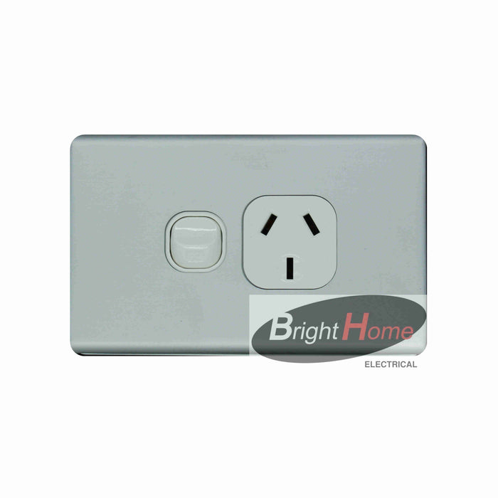 Slim single powerpoint 10a (Vertical), White base AL cover