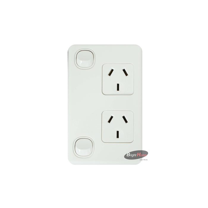 SGPO2V-WW Slim Double powerpoint 10a (Vertical), White base White cover