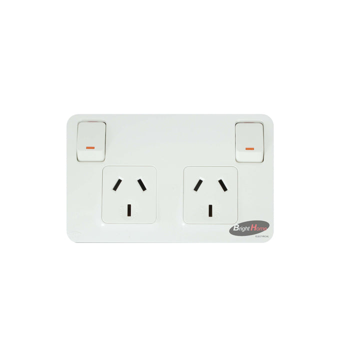 Titan double power point white