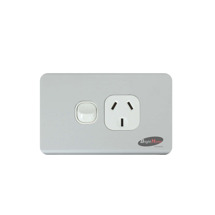 Slim single powerpoint 10a (Horizontal), White base AL cover