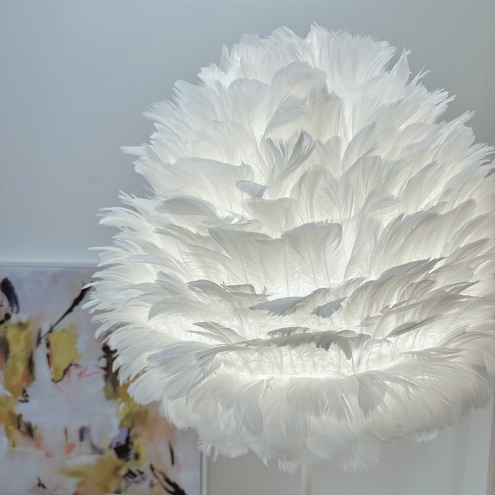 PLUMA Feather Shade Floor Lamp with Metal Column – E27, 25W Max